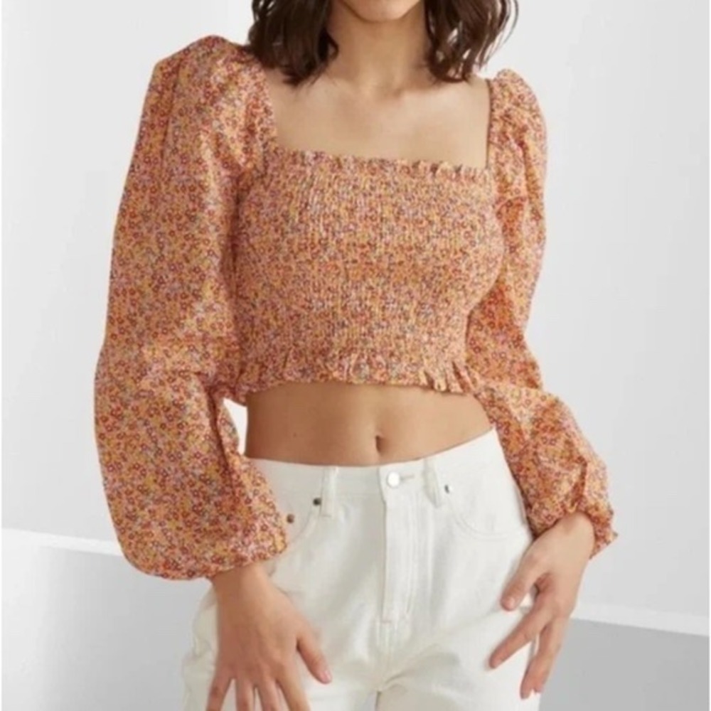 MinkPink Morwell Smocked Floral Cropped Top Size Small Cottagecore‎ Feminine
